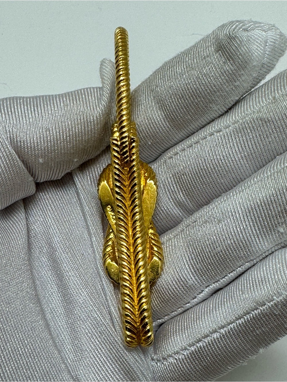 Gucci Gold Rope Knot Keyring/ Keychain - Picture 3 of 4
